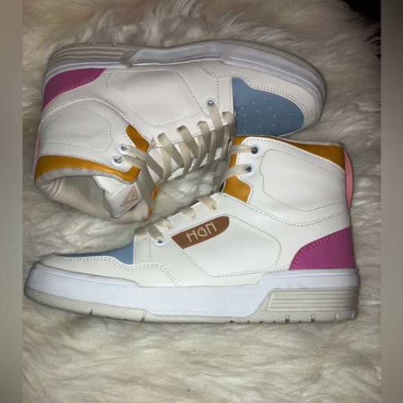 Urban Tennis Halogen by Mr Shu Ankle Boots Beige Sneakers - Picture 14 of 17